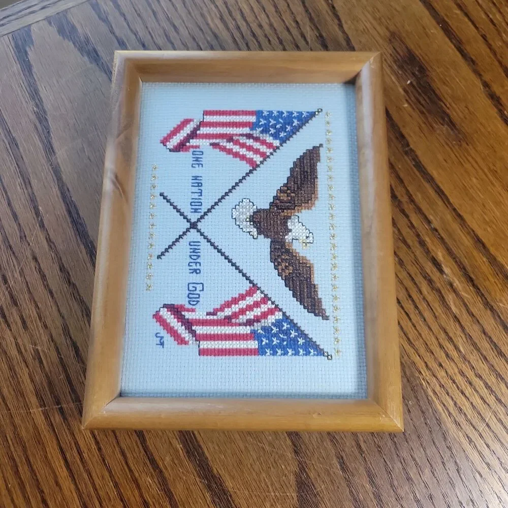 Vtg Framed Needlepoint 